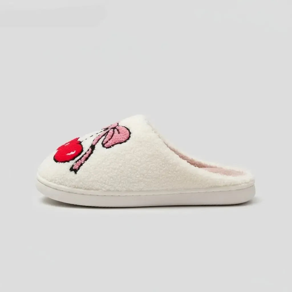 Chaussons Confort Calmero – Cerise & Nœud